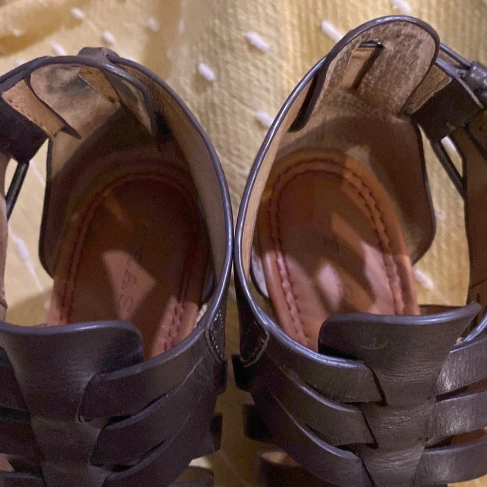HS Trask Leather Strappy Burlap Wedges Sandals Shoes Women's size 10 4’ wedge